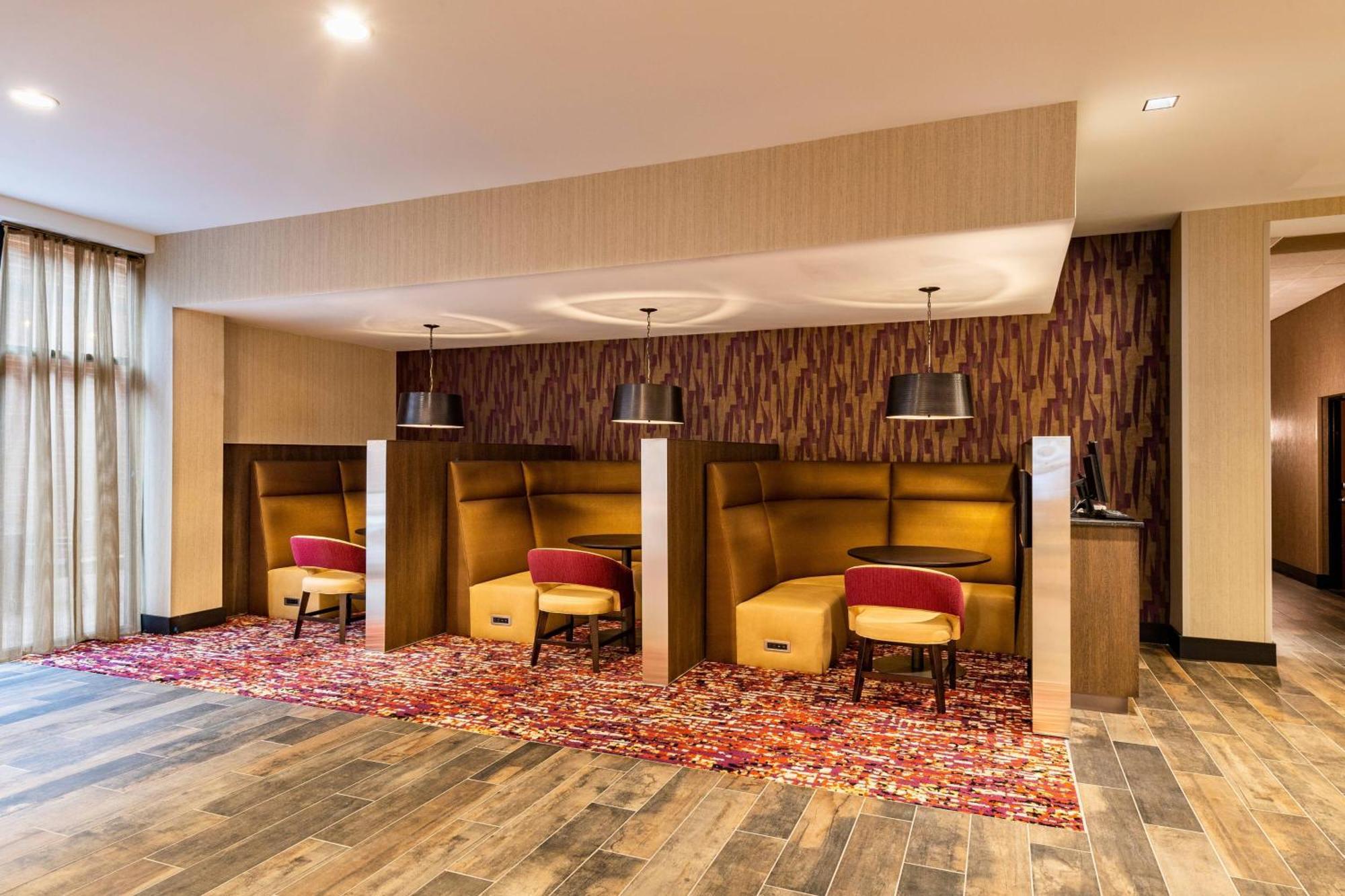 คอร์ตยาร์ด บาย แมริออท วินสตัน-ซาเลม ดาวน์ทาวน์ Hotel ภายนอก รูปภาพ