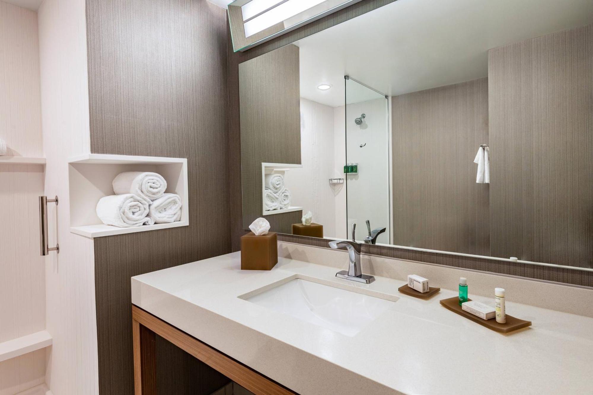 คอร์ตยาร์ด บาย แมริออท วินสตัน-ซาเลม ดาวน์ทาวน์ Hotel ภายนอก รูปภาพ