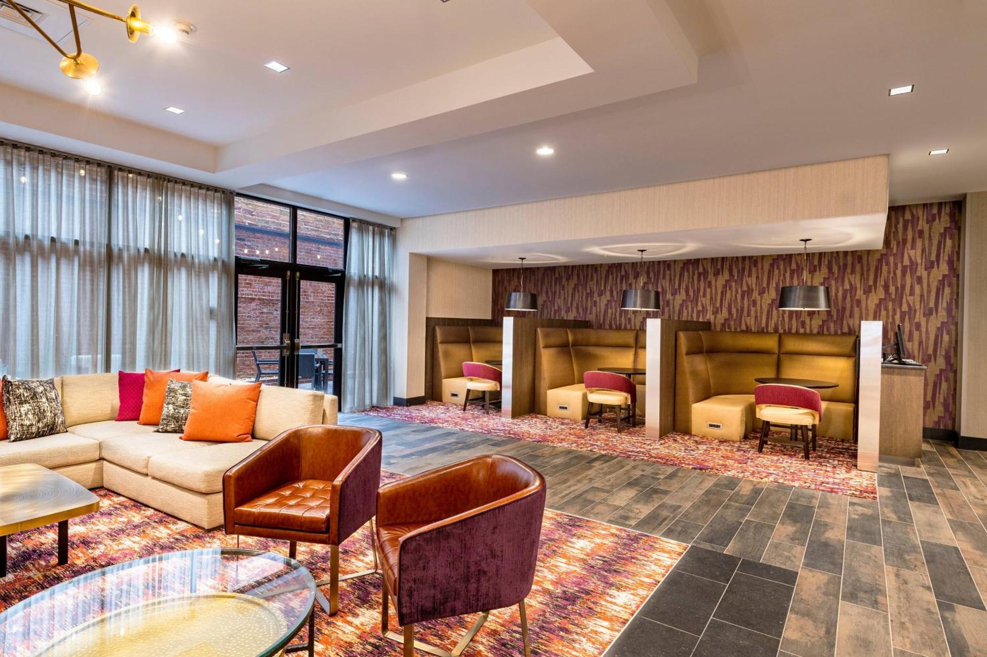 คอร์ตยาร์ด บาย แมริออท วินสตัน-ซาเลม ดาวน์ทาวน์ Hotel ภายนอก รูปภาพ